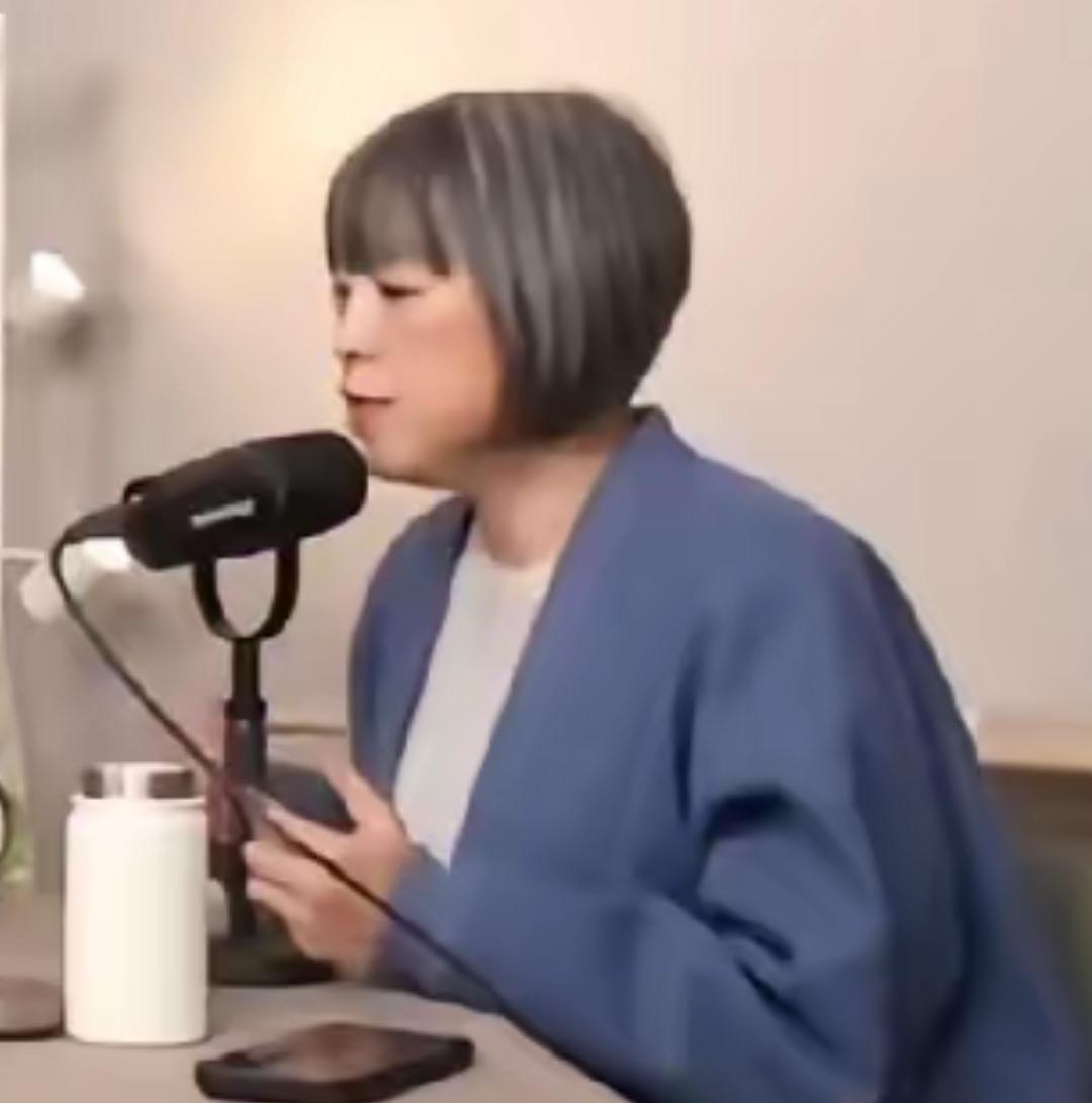 台湾绿营媒体人范琪斐怎么也没有想到，就因为自己最近在网络上发布了到大陆成都旅游的