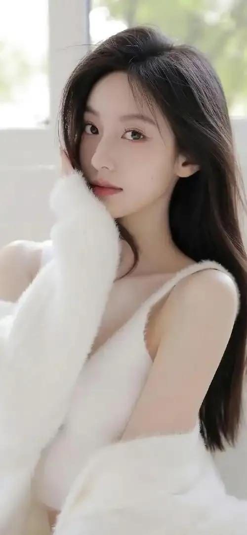 悬赏8万元找一块手表[吃瓜]12月4日，王女士声称她价值14万的劳力士手表