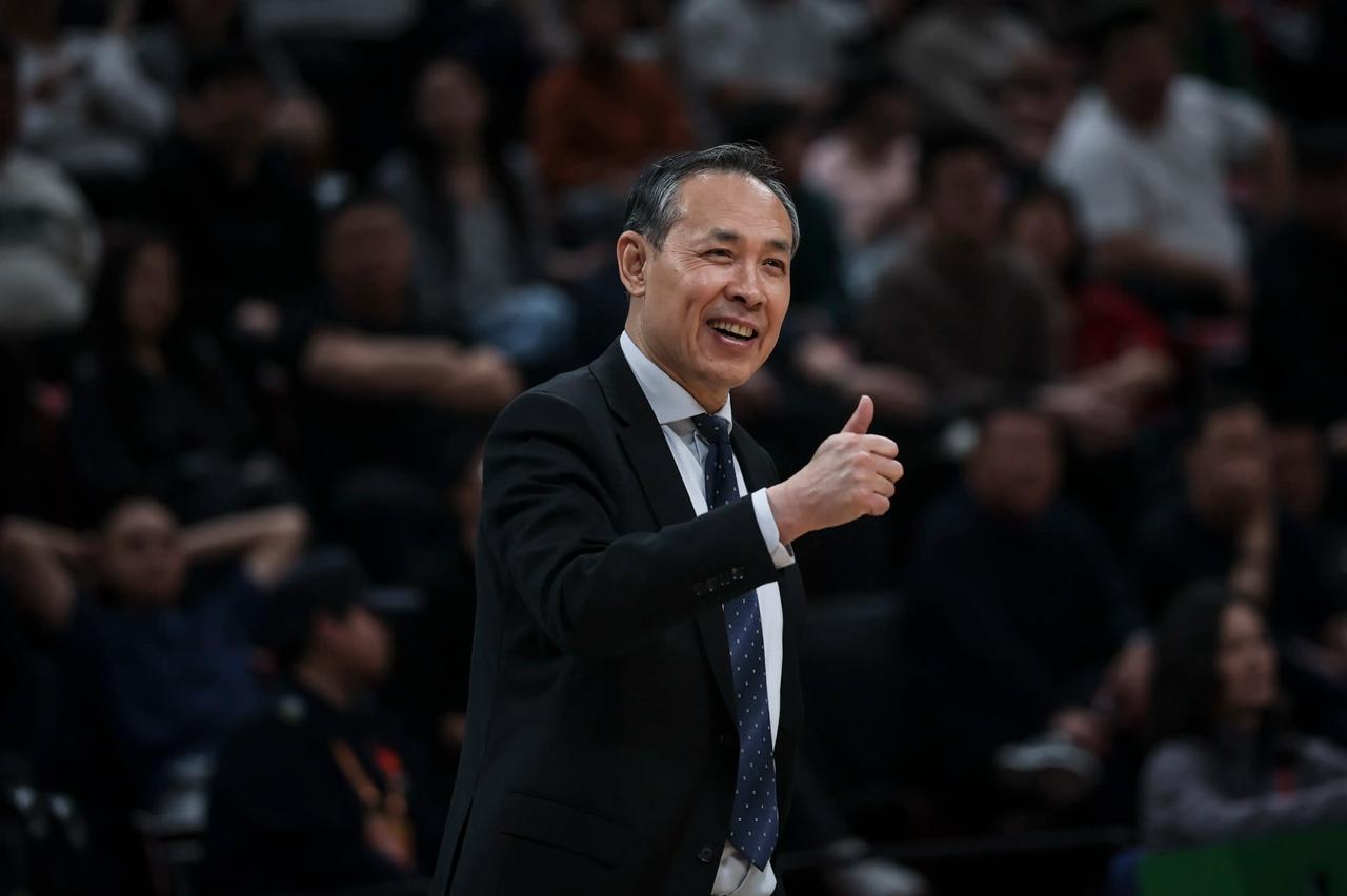 许利民被上海队彻底打服了？就在上场遭遇战，当北京队以83:88的战绩不敌上海队，