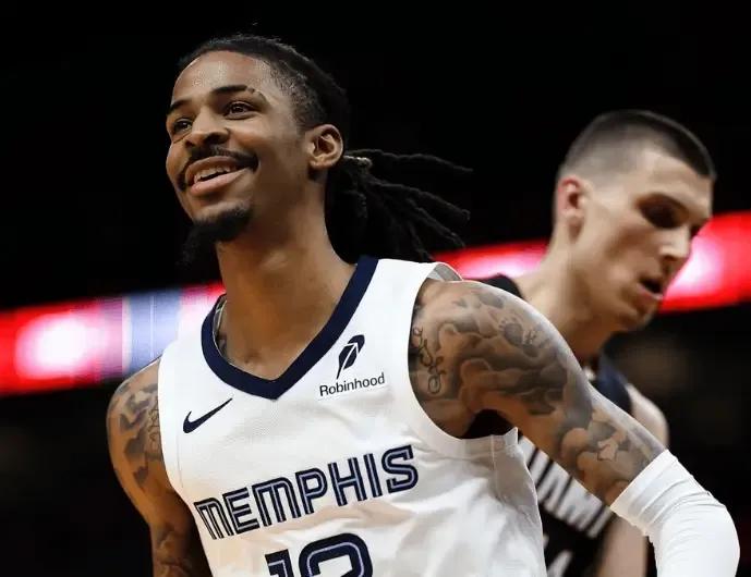 小球市的悲哀，NBA孟菲斯灰熊队交易贝恩并非重建，只是无力支撑三个大合同。据名记