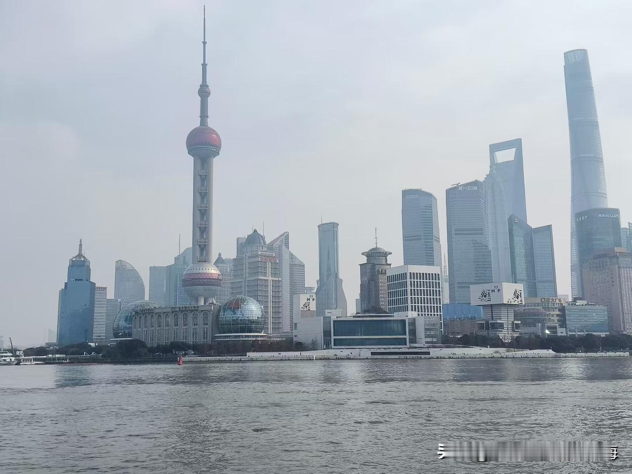 如何看待上海周边多地区已重度污染这次沙尘天气“过境”中国影响到了长江流域城市可见