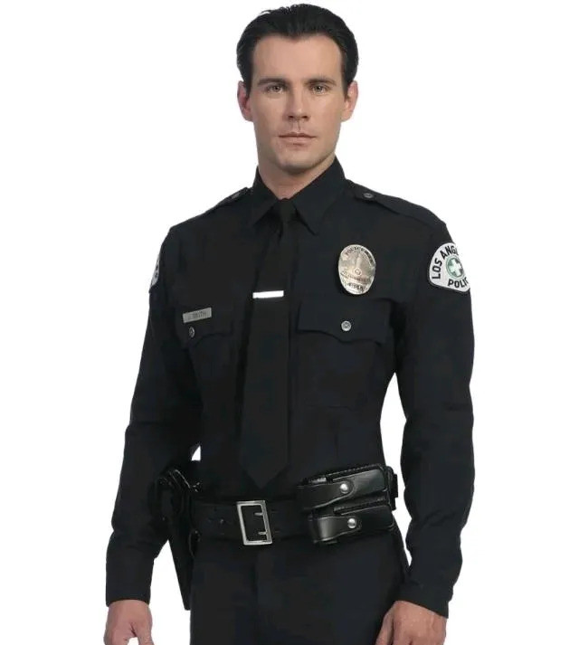 美国警察服装五花八门美国警察的衣服真的是五花八门！高速公