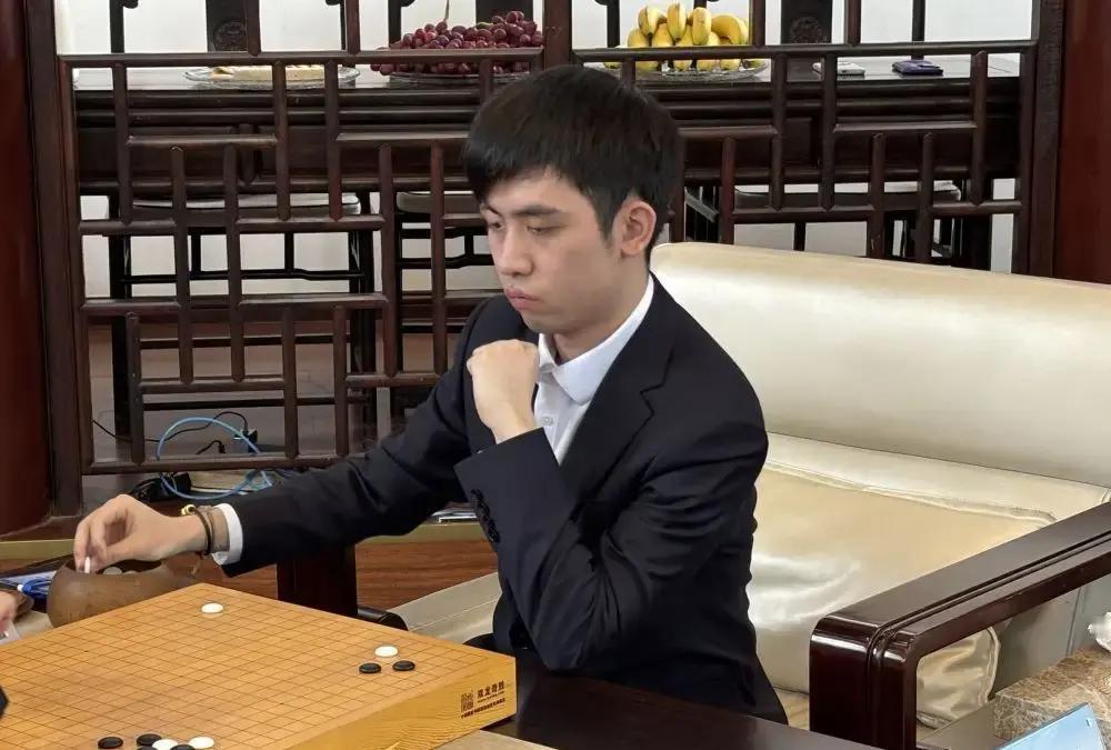 决赛前夜，朴廷桓失眠到凌晨3点韩国棋院最新战报：王星昊已淘汰申真谞，00后