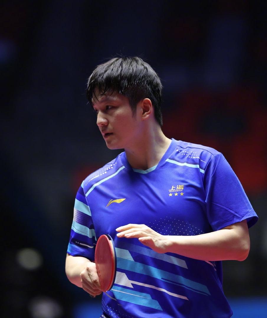 小胖对阵大头，我想赛前大家都已经预料到了结果，不过这次希望大头赢，随着小胖巴黎后