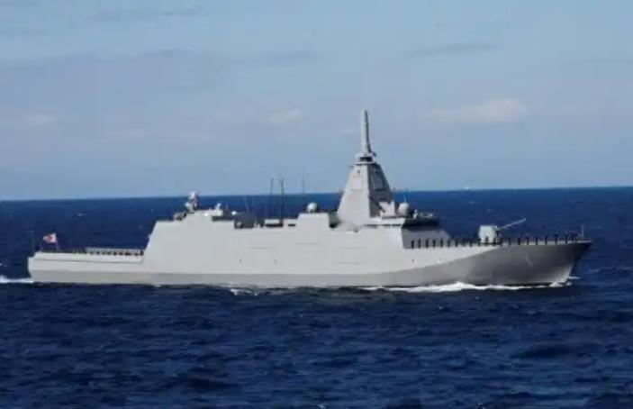 日本最上级护卫舰败了，面对052DL包头舰只能躲避，给美军也上了一课！4月1