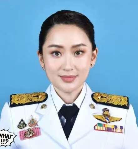 宣布独立，成立一个新的：高都丽共和国！苏内达波苗将军宣布，自己成为高都丽共和国的