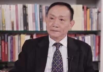 卢麒元曾经说过：“那些叫嚣瓜分国企和央企的专家团队，何其之恶毒——他们卖的不是改