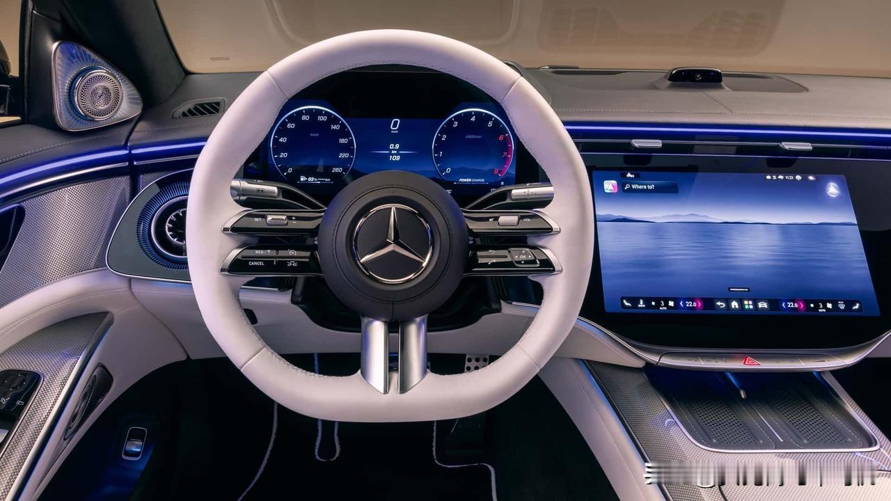 这就是普通人奋斗的天花板了吧！你能数出一台车有多少个奔驰标吗？中期改款奔驰S