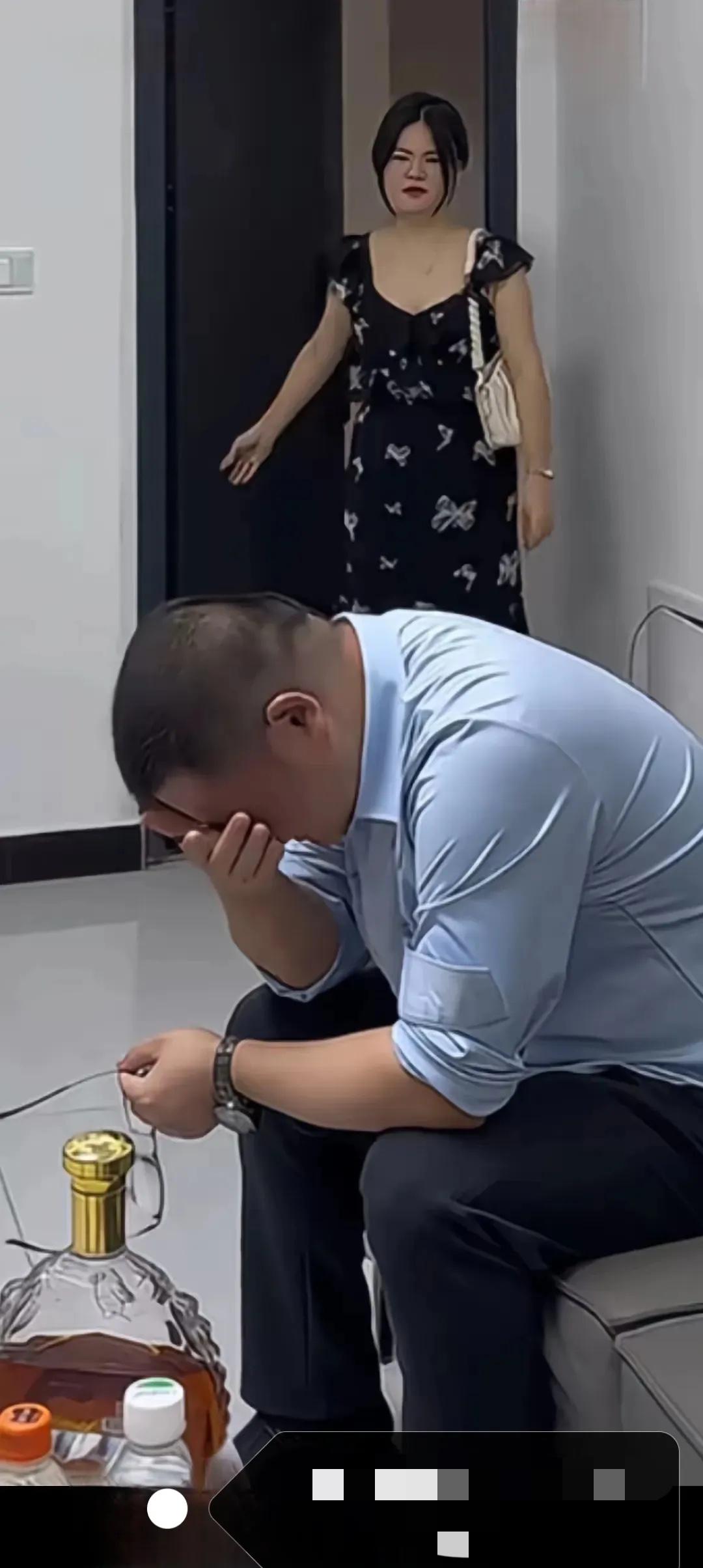 夫妻本是同林鸟，珍惜眼前人！！！？心酸，破镜重圆，夫妻吵架后，约好了去离婚，妻