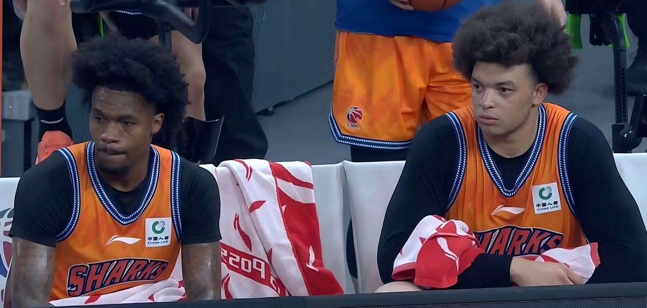 22分大胜广厦！谁是本场比赛的功臣，上海五虎首发太恐怖了！谁能想到双杀北汽的广