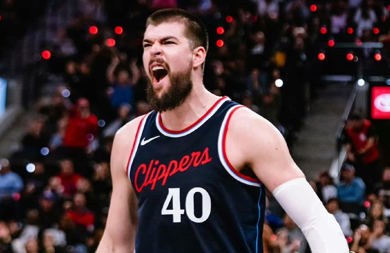 快船客场121-105轻取篮网！！！没想到今天正负值最高的竟然是这3位球员！！！