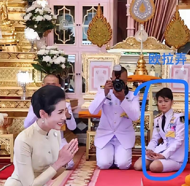 苏提达和诗妮娜，都没有想到，这个小女孩能上位吧！20出头的年龄，就慢慢的算计，