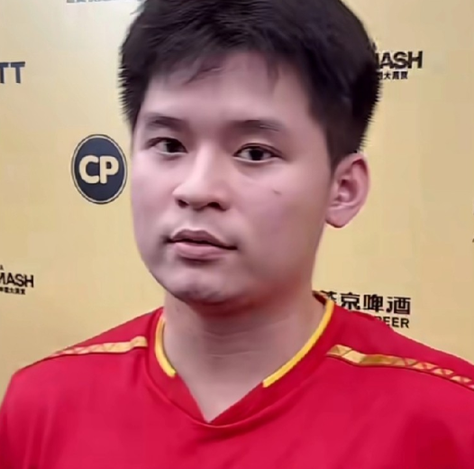 林诗栋说出了心里话！林诗栋说：头哥在我身边我感觉很踏实很安心，在我乱的时候他