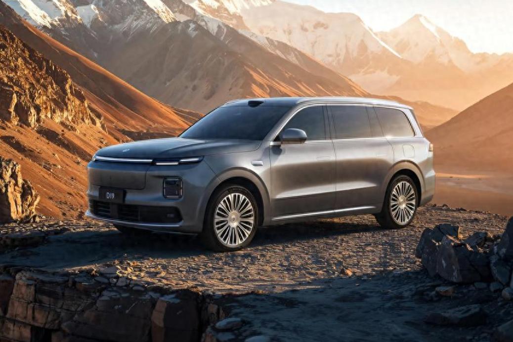 车展还没开，这8款车已经在网上吵翻天了。有3款看着就稳了，有2款定价一出来全网炸