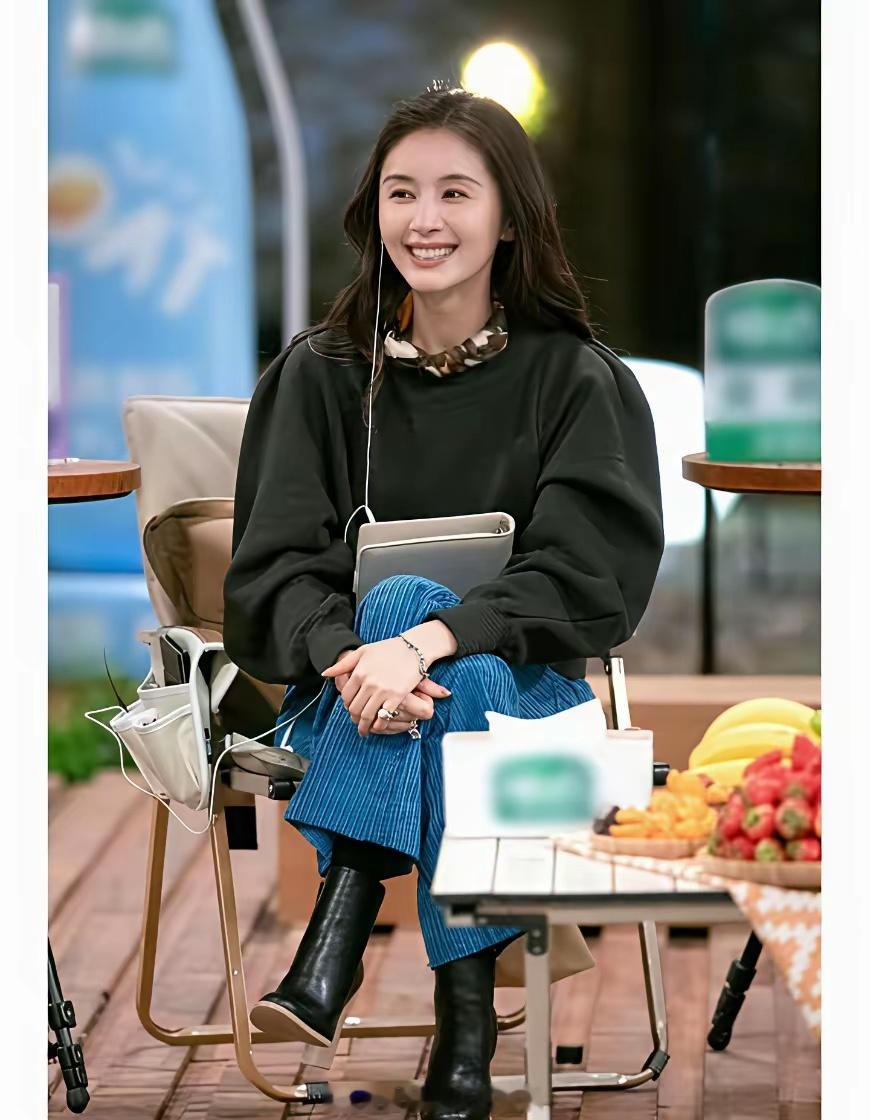 贾乃亮应该后悔了吧，想当初跟她结婚，娃都应该有几个了吧。