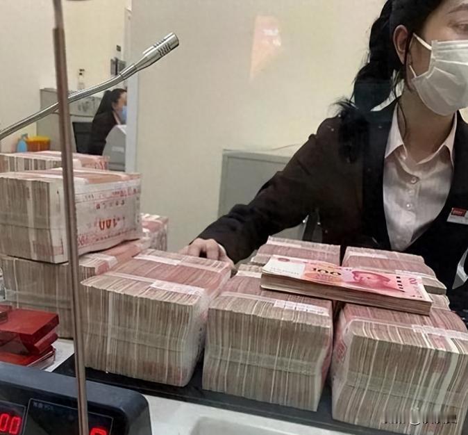 银行问你取钱的用途，这样的回答最好，早了解早受益，那么我们应该如何回答呢？你或