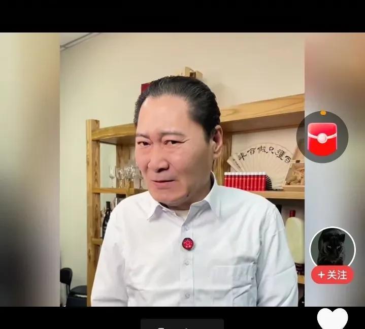 【义薄云天给杨议“道歉”】师胜杰的徒弟刘伟（义薄云天）发视频，自抽耳光，给杨议