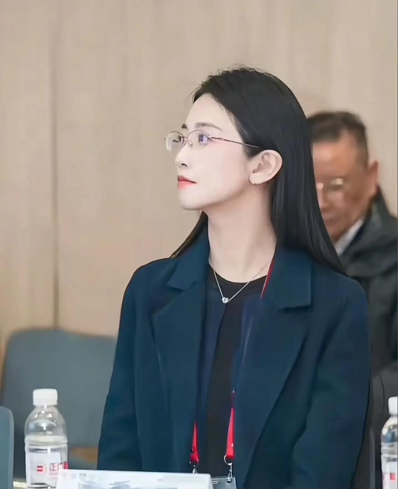 大大的反差