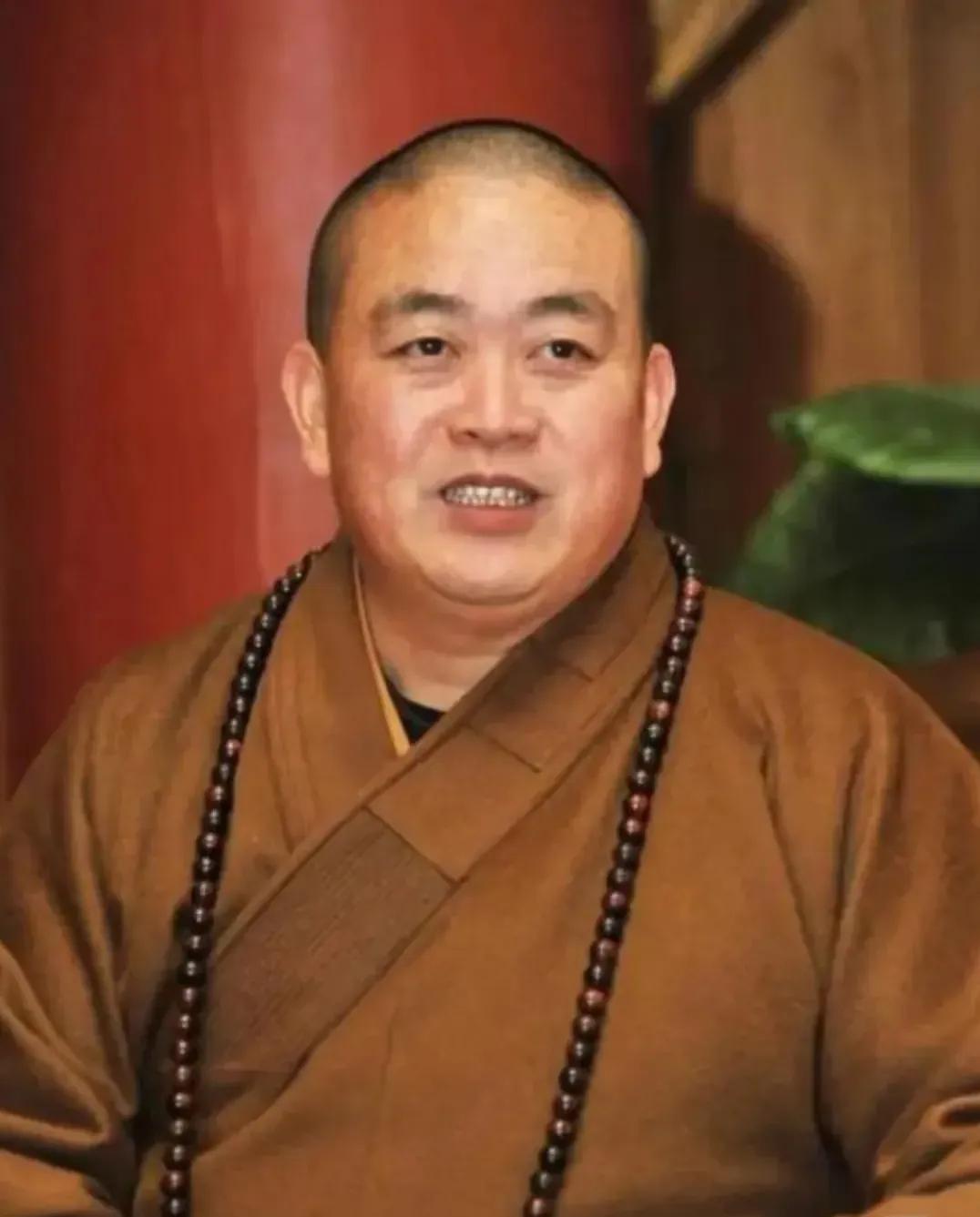 家人们，最近释永信那事儿你们听说了吧？这人啊，倒台可不是因为有女人、有孩子，也不