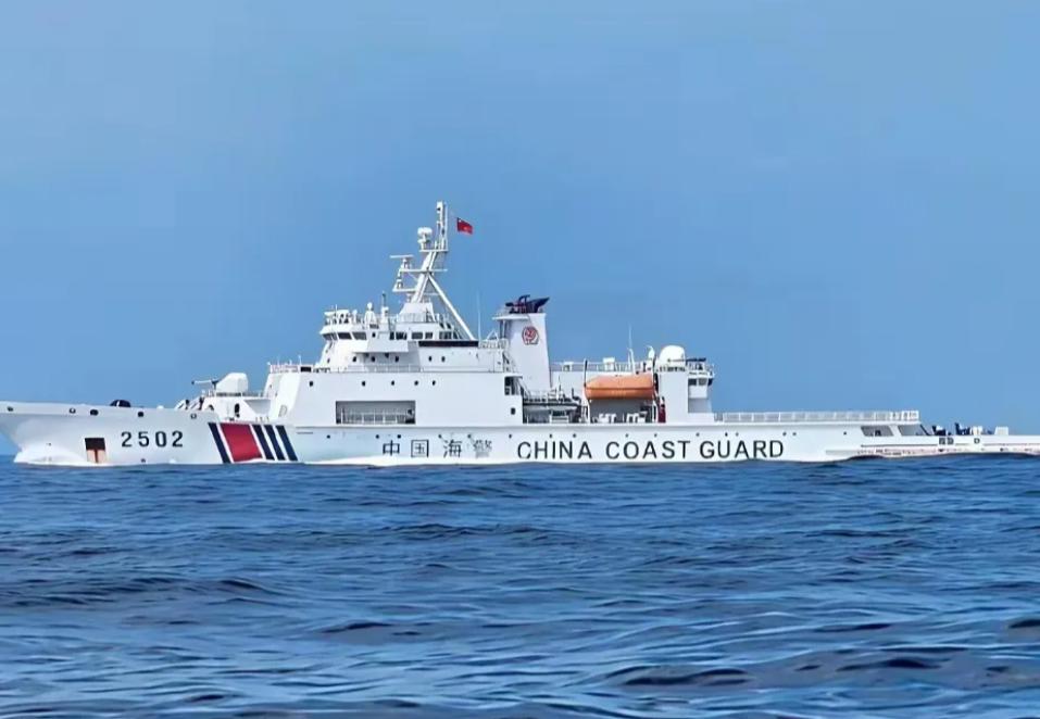 海警船绕着台湾岛巡航，真正要看的不是航迹画了多大一圈，而是遇到实际情况时，能不能