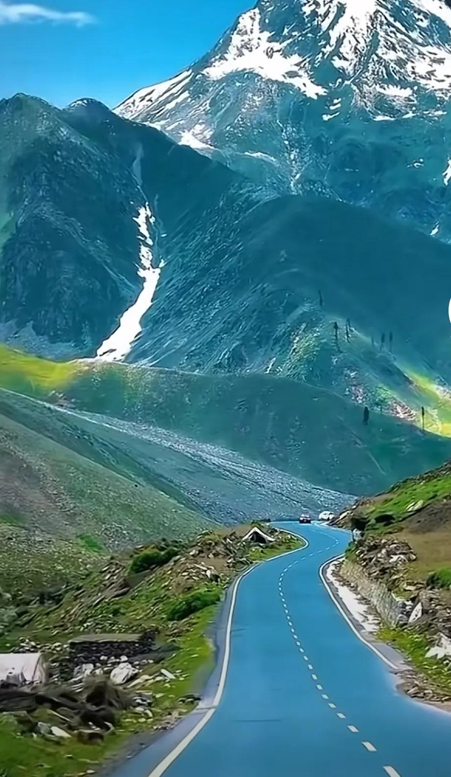 世上属于你的东西，就两样。一样是身体，只要你无病无灾，不痛不痒，世界就