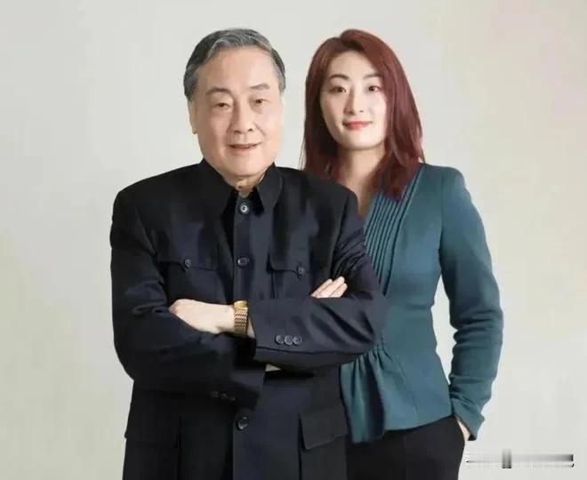 我相信宗庆后在几个儿女中，最中意的还是大小姐。你想啊，如果没有他的同意，大小姐