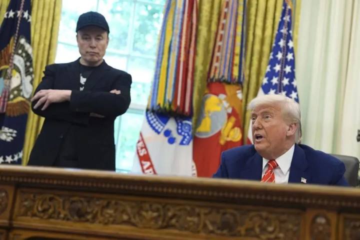 隔空对骂, 彻底决裂! 特朗普: 马斯克疯了;马斯克: 特朗普应该被弹劾