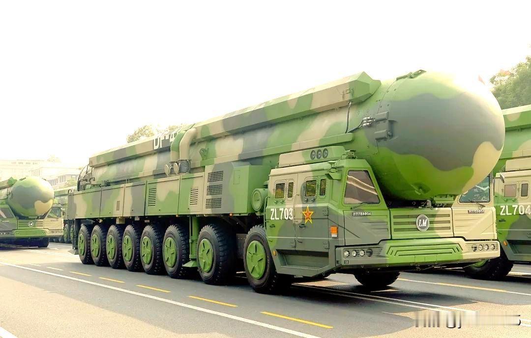 如果说鹰击-21是高超音速导弹的话，东风-41就是真正的超级高超音速导弹，它的速