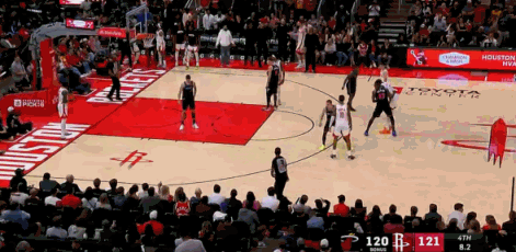 乌度卡考虑欠缺啊最后时刻怎么能选择让伊森去发底线球呢？阿门第一个跑回后场的时