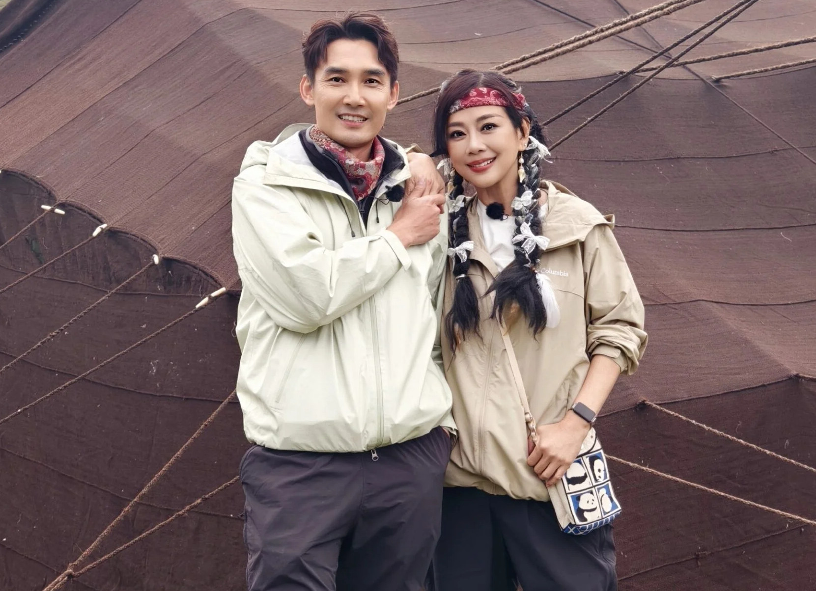 回顾演艺生涯，陈松伶曾和不少当时还未走红的男神合作过，其中包括黎明、郑伊健、古天