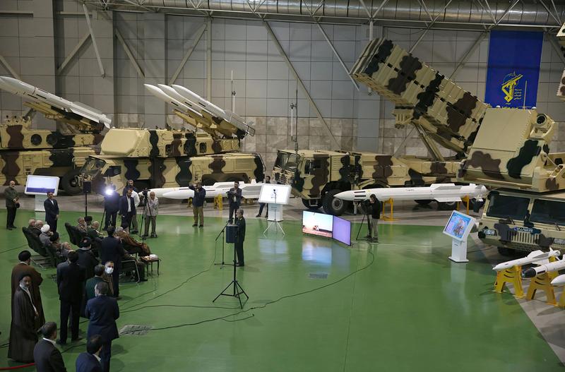 伊朗高超音速导弹技术的来源一直是个热门话题。有人猜测是来自俄罗斯。俄罗斯在高超音