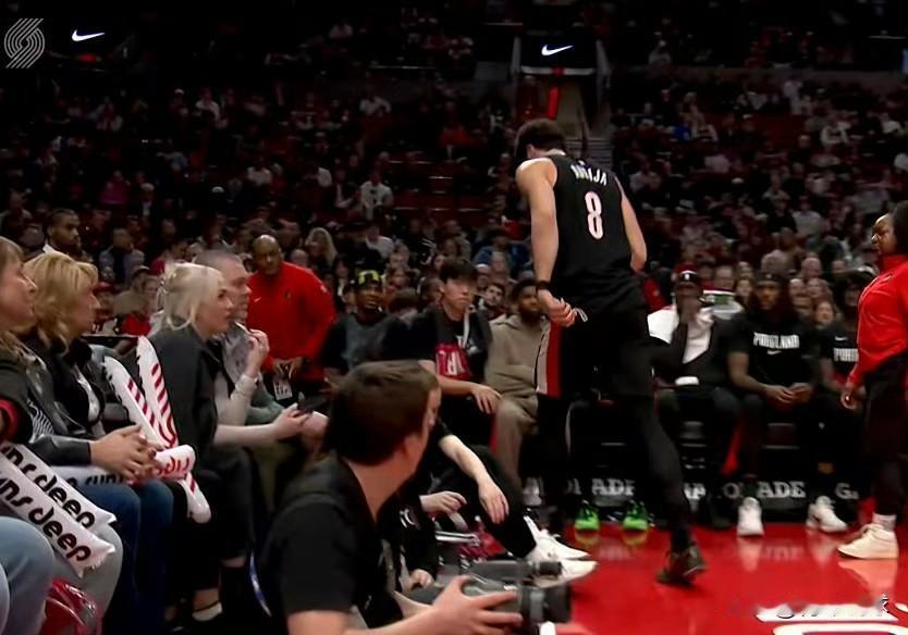 快船队机会来了！开拓者核心受伤了！今天，开拓者在主场不敌尼克斯，5连胜被终结