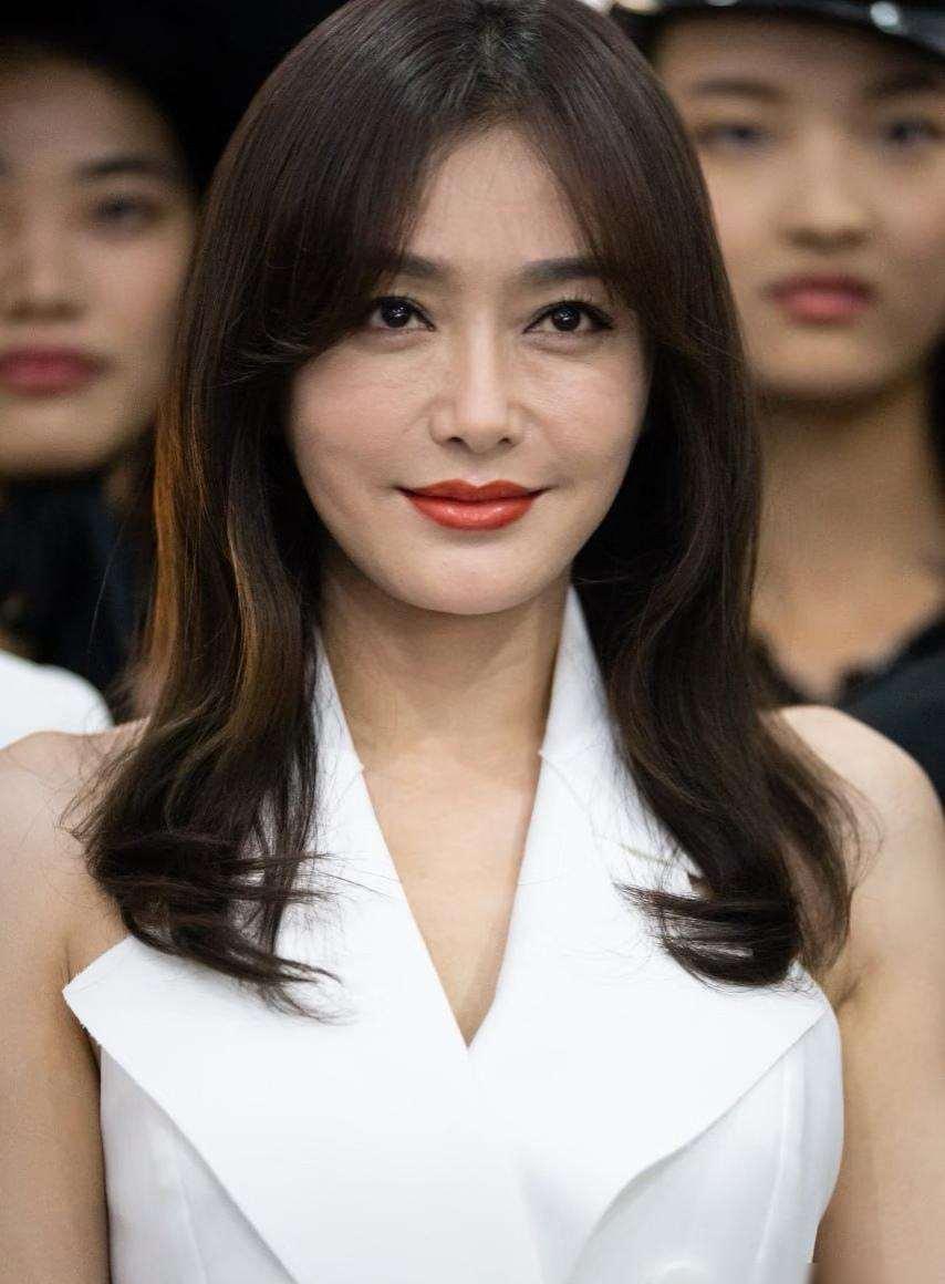 王思聪和秦岚闷声发大财8年，当初1000万入场，谁看得上？现在医美行业冲到31