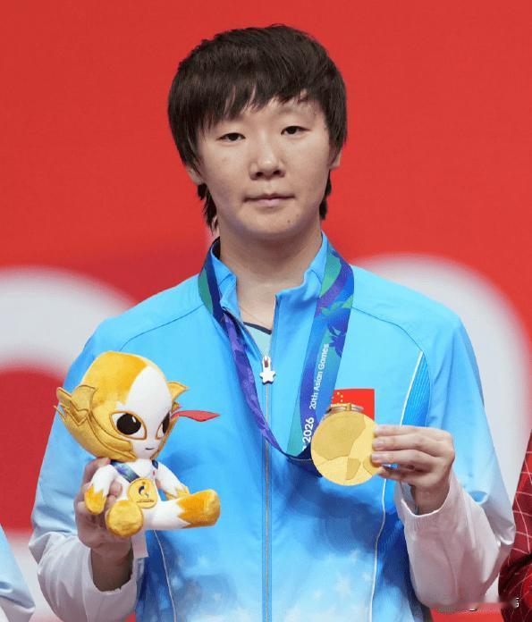 王曼昱谈孙颖莎：“我跟莎莎能够会师决赛，就是圆满完成了任务，在决赛的时候，我