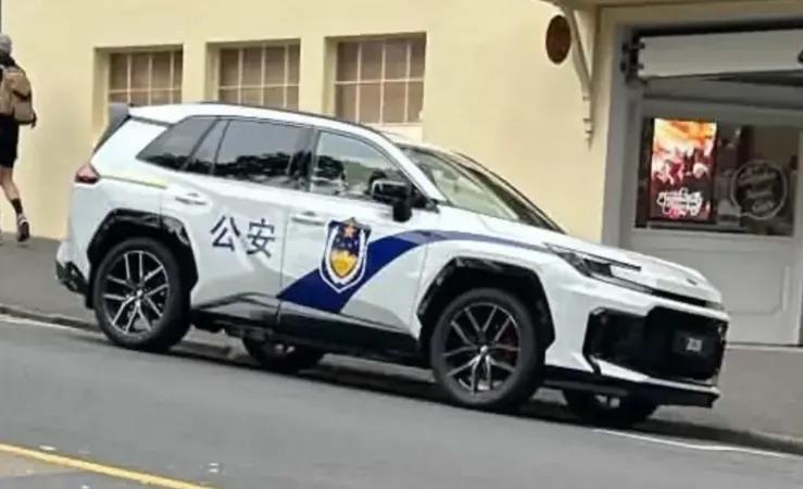 啥黑锅都往中国甩？新西兰奥克兰街头冒出来“公安”涂装私家车驻新使馆直