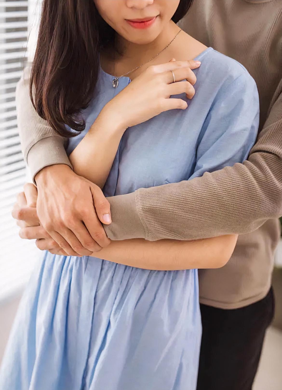 男人和婚外是真爱吗?我们有个客户老公的三姐没了。这个没的三姐跟这个男人纠缠了