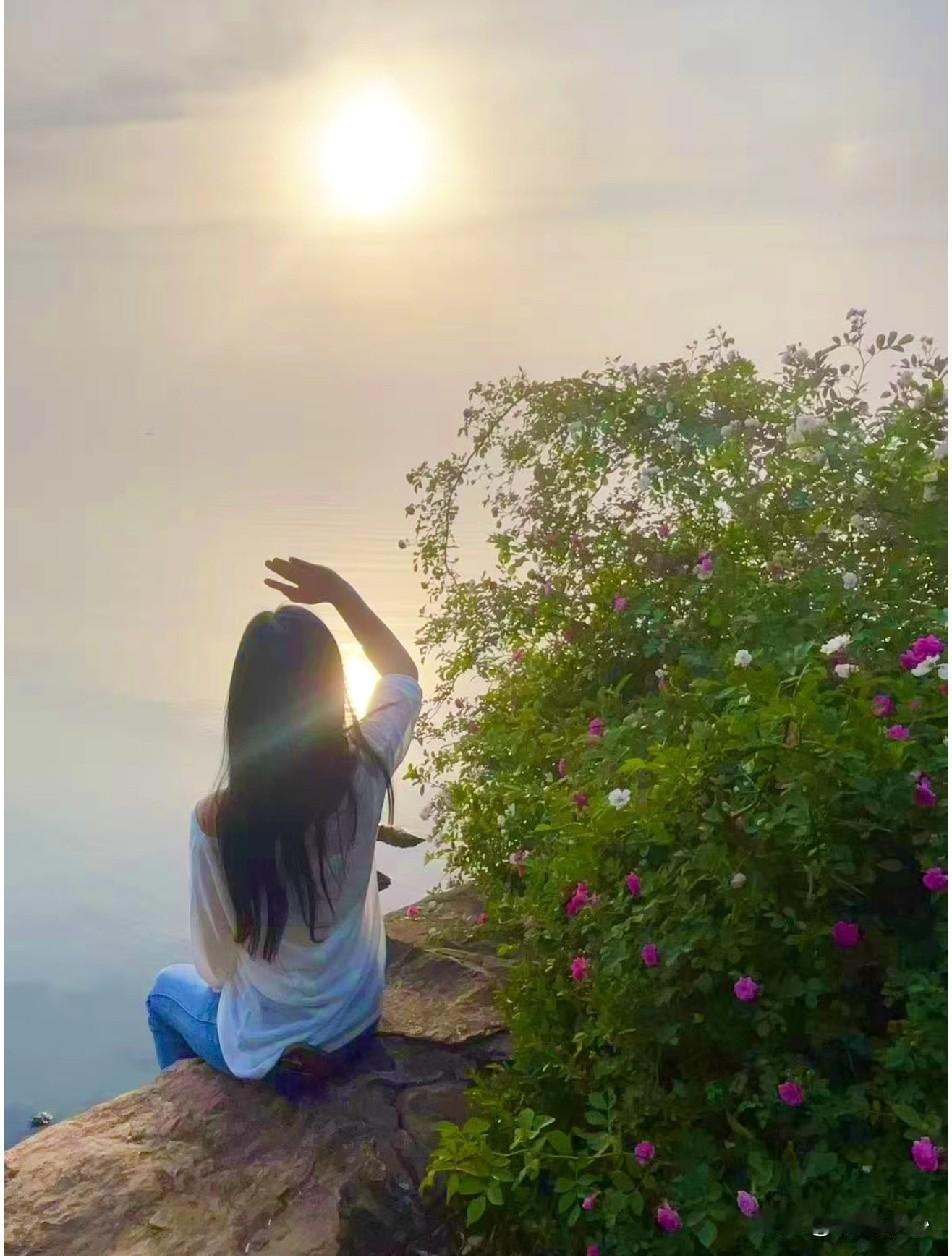 一位大学教授说：“对待亲人，心尽到了就够了，每个人都有自己的命运，不要老是把家人