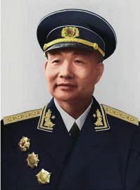 1952年毛主席来到海军机关，他对海军司令员萧劲光说，海军成立两年多了，我还没有
