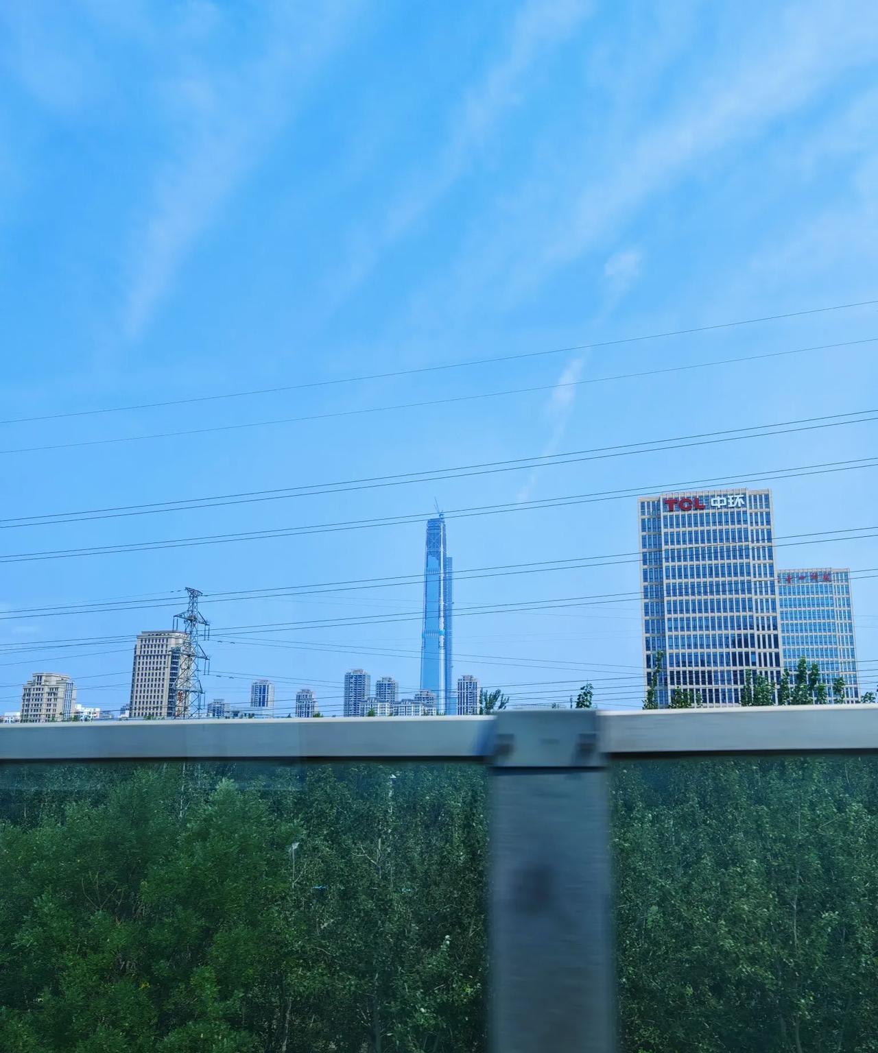 今天8.12，天津港爆炸整整十年了，当时死伤无数，都是老百姓的孩子，二三