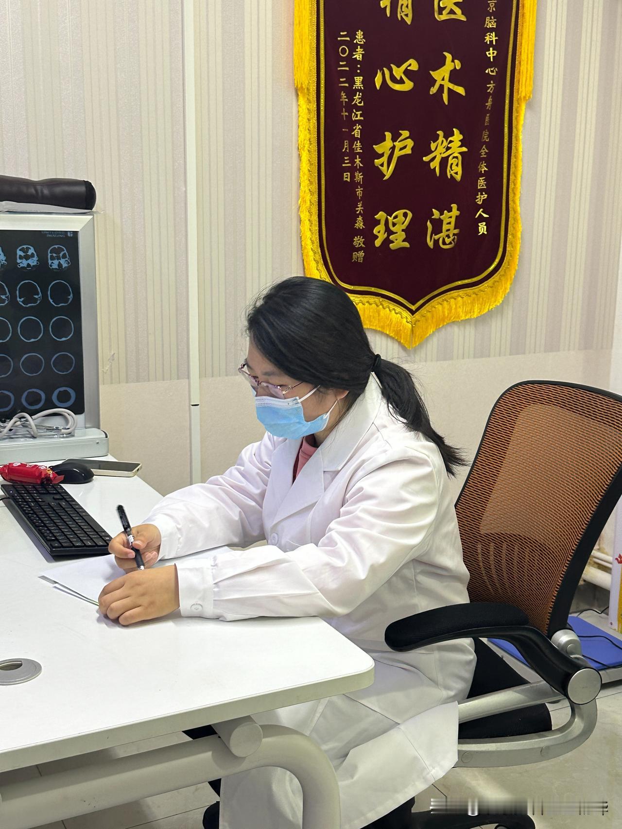 孩子内热不除，再好的苗也难长高！看看您家孩子中了几个？①心热舌尖红，容易