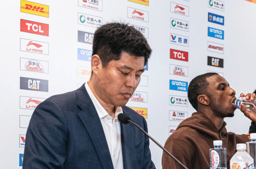 潘江: 出于保护张宁的情况下, 张宁可能要歇上三周