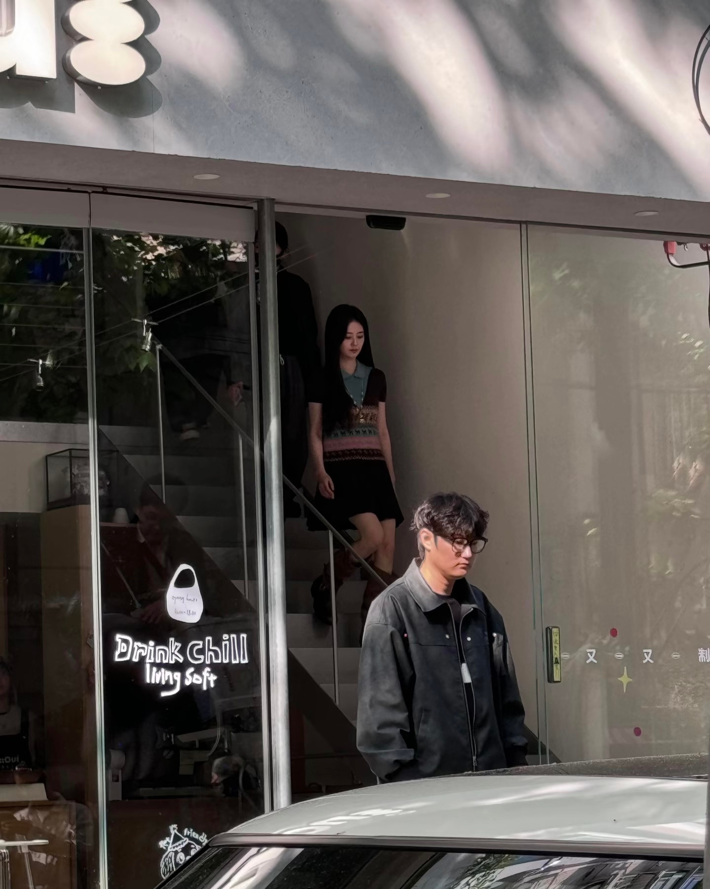 网友偶遇白鹿拍MV白鹿好美呀！希望我什么时候也能这么幸运偶遇一下