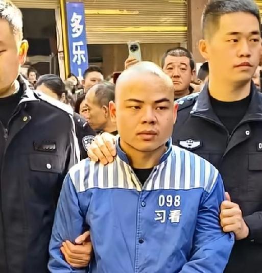 习水入室盗窃百万现金，两名江洋大盗，目测30岁左右，坐牢十年起步，网传赌博欠债，