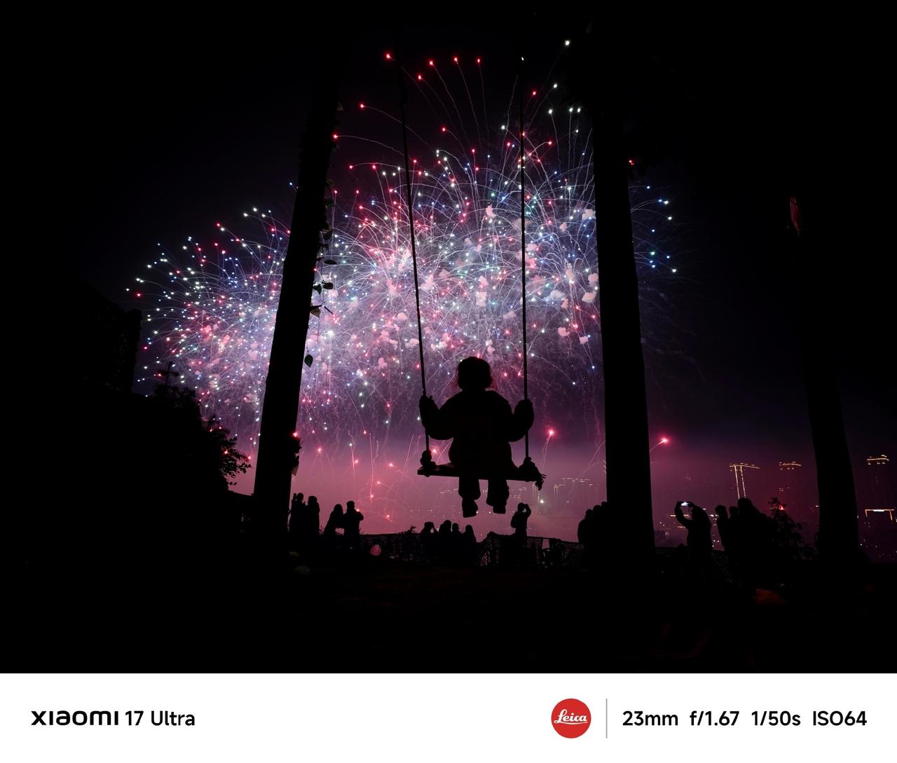 Ultra影像全面升级，搭载徕卡1英寸光影大师主摄、徕卡2亿像素光学变焦长焦镜头