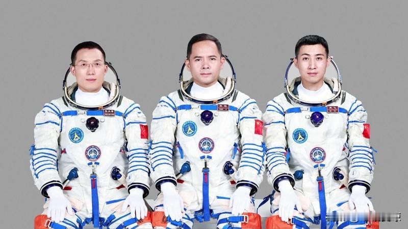 10月30日的神舟二十一号载人飞行任务新闻发布会公布了任务详情。神二十一乘组由张