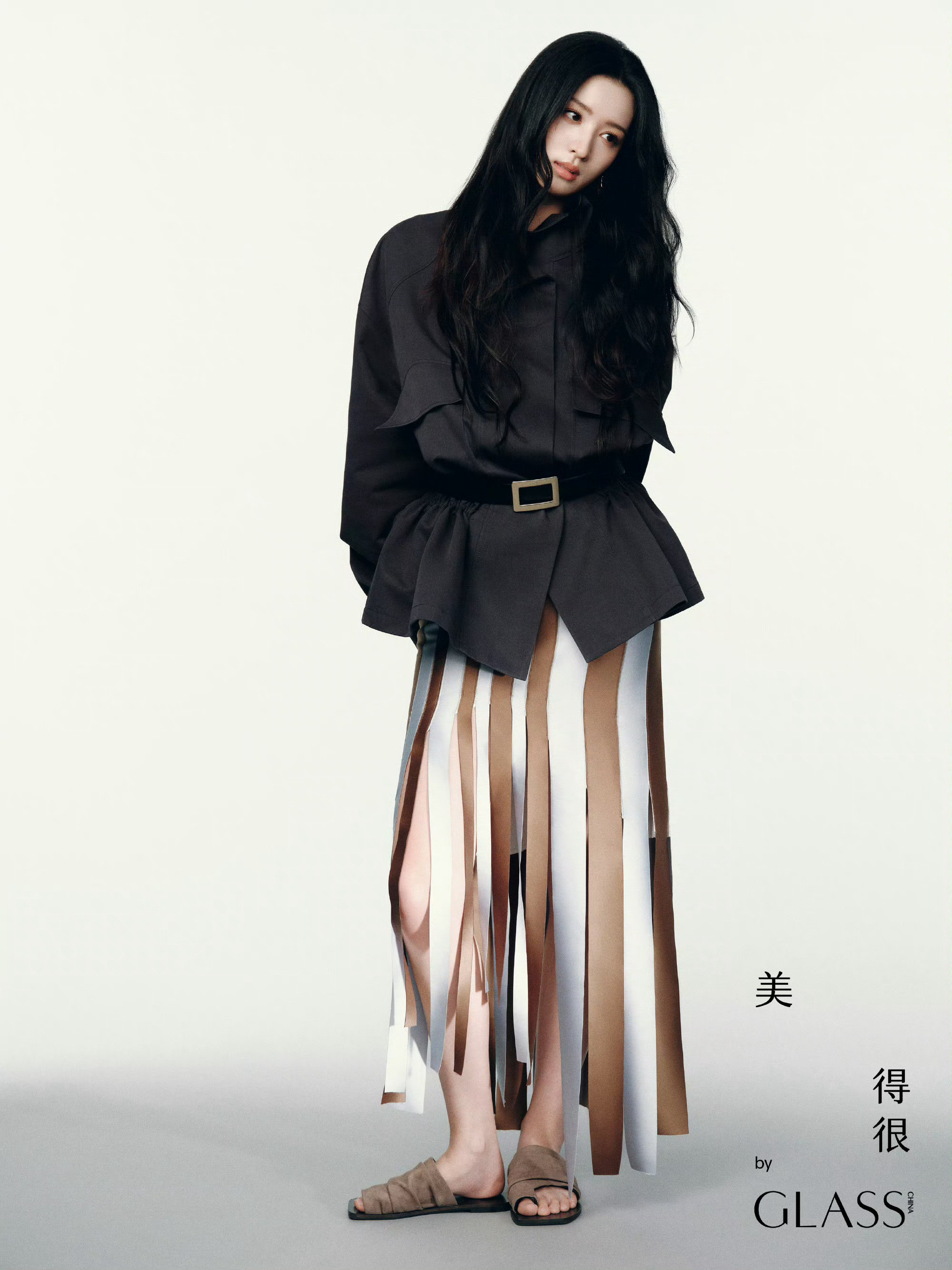 GLASS美得很王楚然封面王楚然我的季节亦是我的主场王楚然遵从内心的选择，专注于