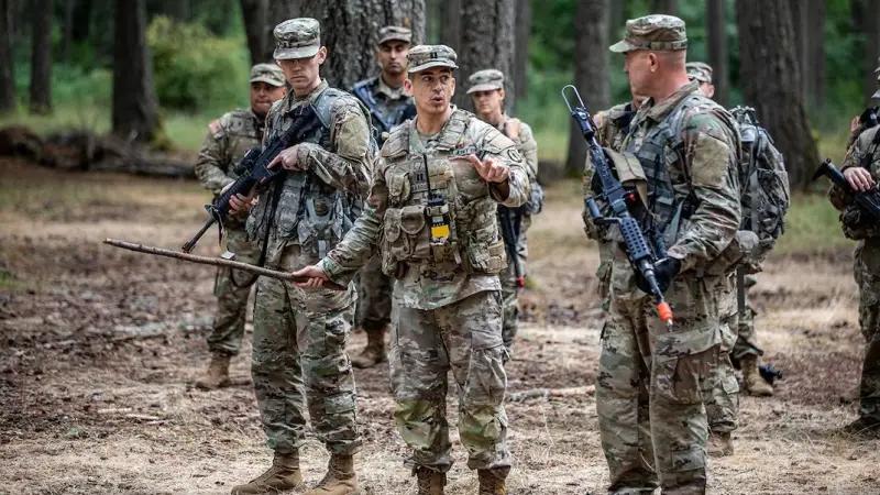 乌军正面临一个难题：乌方的雇佣兵随时都有倒向俄罗斯的可能12月11日，乌军陆军