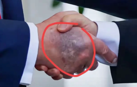 特朗普与李在明握手一细节明显，想必很多人没有关注到。就在李在明访问美国一路冷