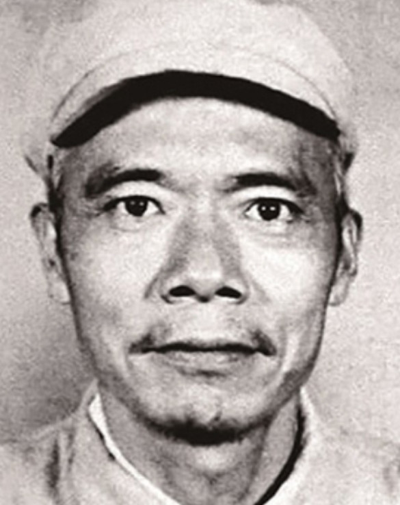 1937年，地下党员涂作潮与邻居打牌，闲聊中，邻居突然不说话，还凑到他耳边，轻声
