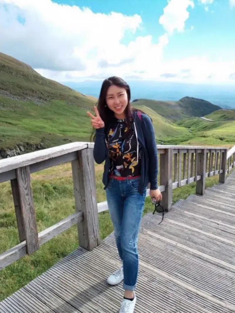 著名作家贾平凹的女儿，贾浅浅，文凭被撤销了，人被学校开除了。7月15号新华社